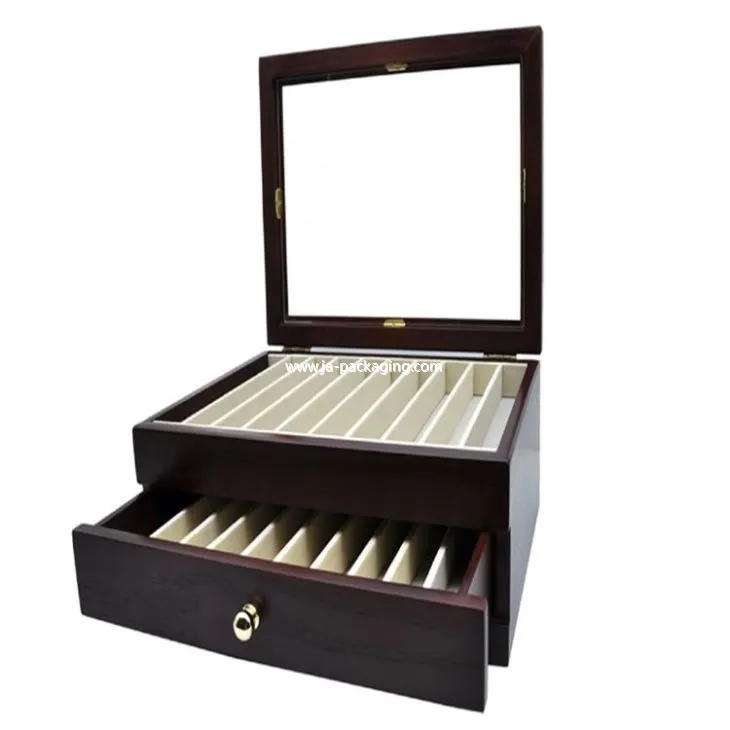 Červená hnedá pero Collection Box