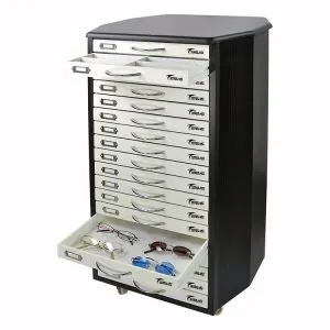 Čierna dyha a biela sklenená kabína